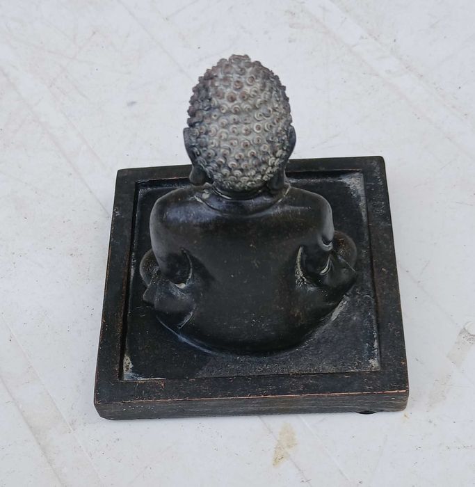 Buda, estatueta com suporte de incenso