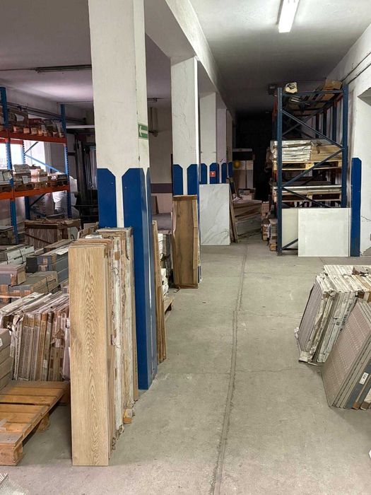 Sprzedam budynek biurowo handlowo magazynowy w Opocznie