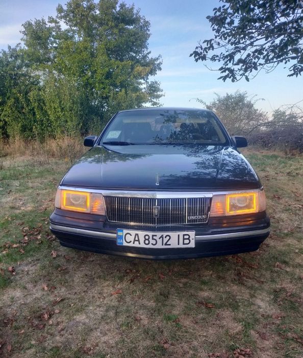 Lincoln Continental Mark VIII