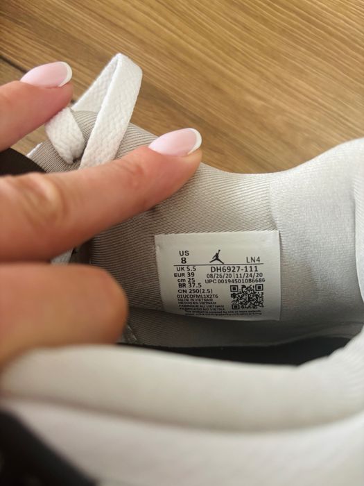 Buty air jordan r.39