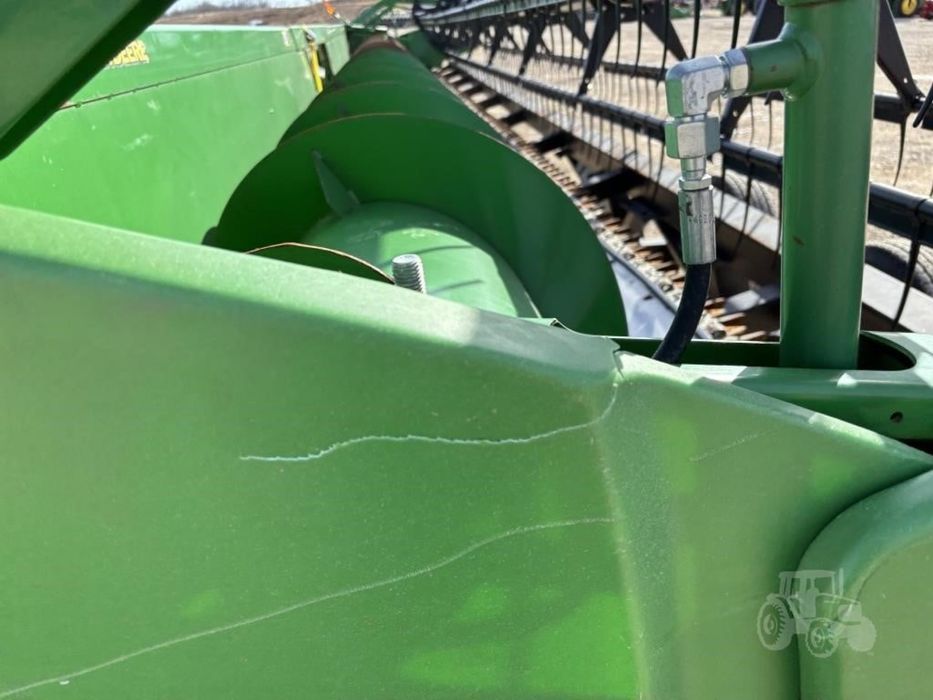 John Deere 635F Жатка