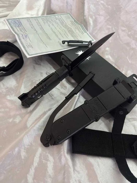 Nóż taktyczny czarny
