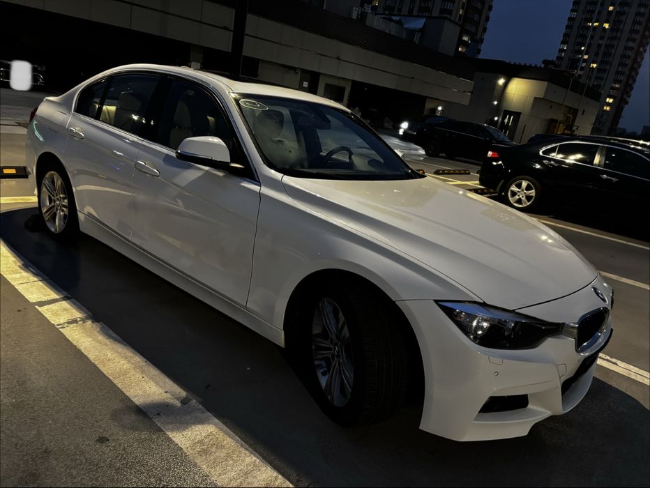 BMW f30 330і 2017