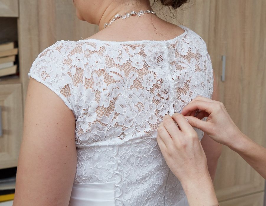 suknia ślubna prosta roz 42/44