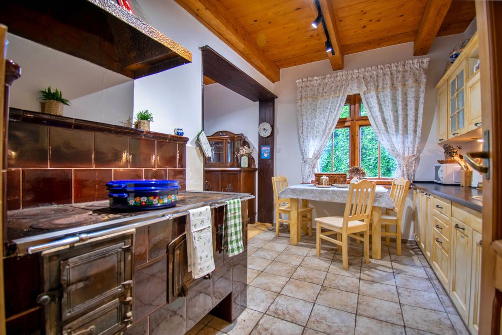 Mazurski dom z bezpośrednim dostępem do jeziora przy lesie