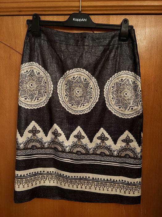 Srebrna spódnica ołówkowa 40