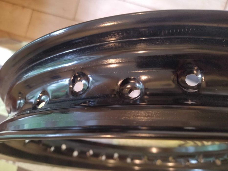 Обод 2.15  R18 алюминиевый