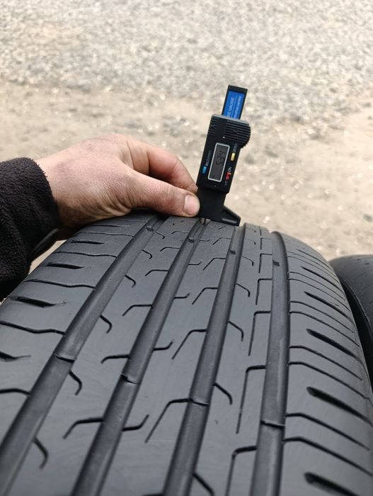 225/60/18 Continental eco contact 6