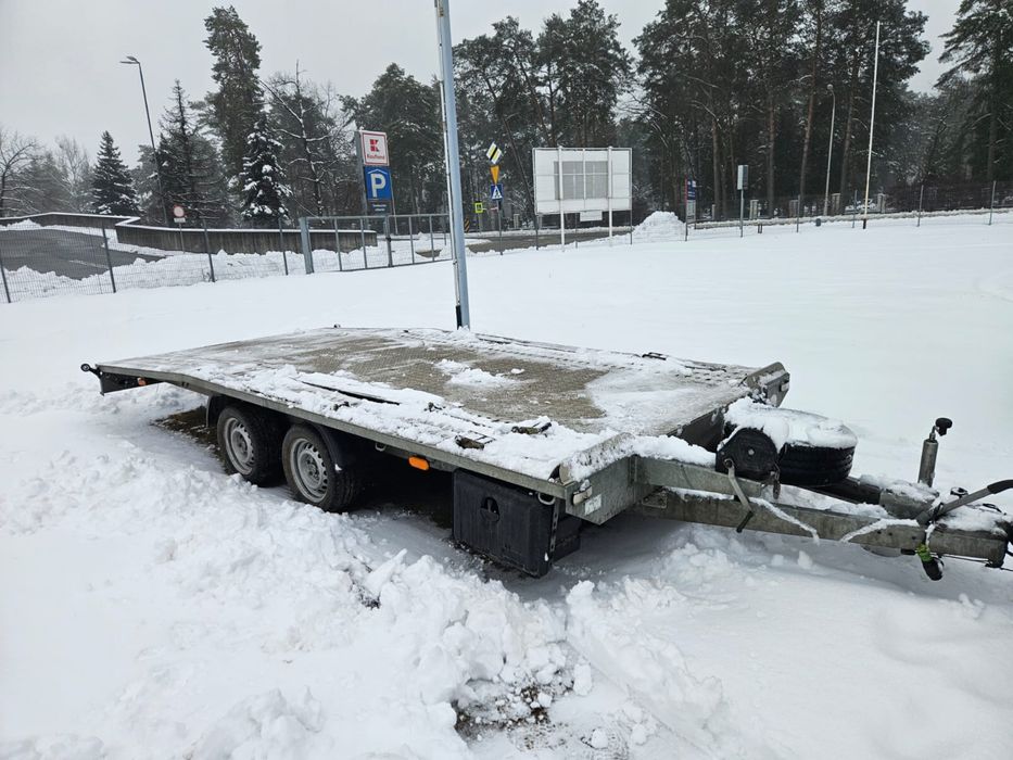 Wynajem auto laweta i bus Iveco Daily DMC 3500 Stalowa Wola