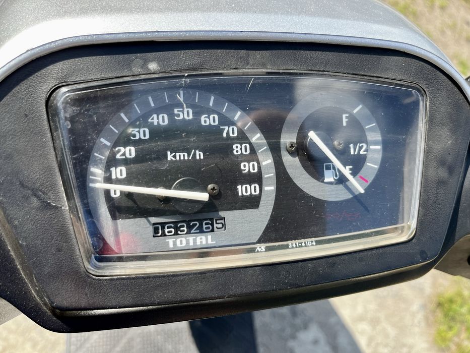 Suzuki Address V100
