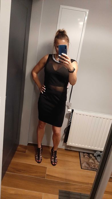 Sukienka Drole De Copine Paris czarna biżuteria przeźroczysty tiul S