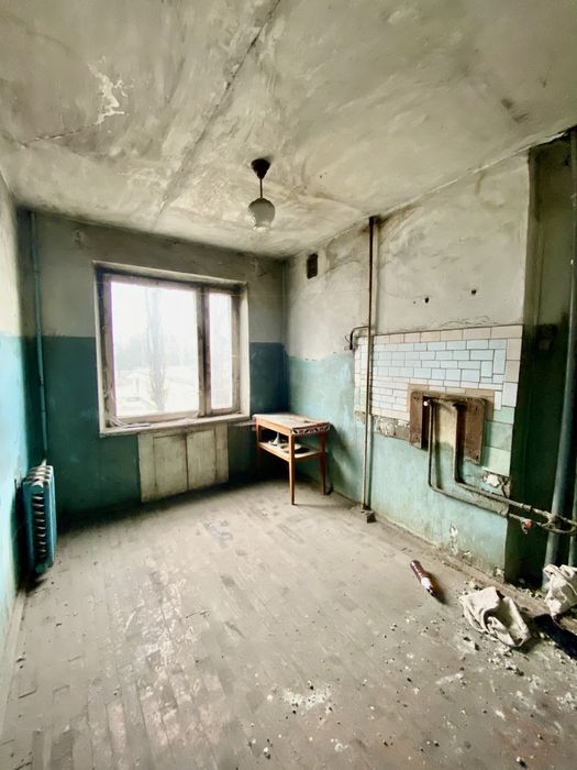 Продам 3-х кімнатну квартиру на м-ні Даманский