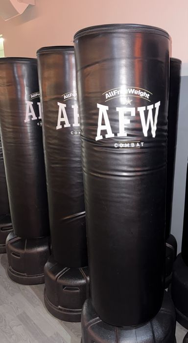 SACOS DE BOXE afw combat - semi-novos
