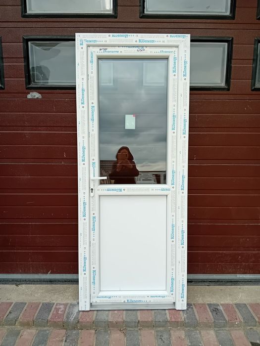 Nowe drzwi z szybą 80x200 białe DOWÓZ CAŁY KRAJ