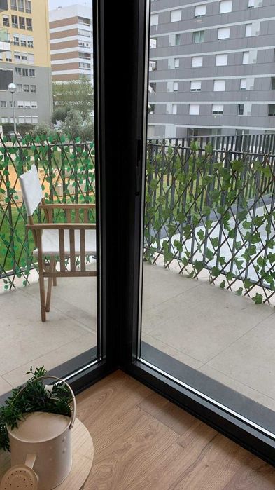 Vende Estúdio Novo Portela Lisboa