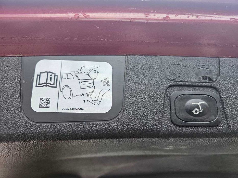 Ford C-Max  2015-Ford-C-Max-PLug-In