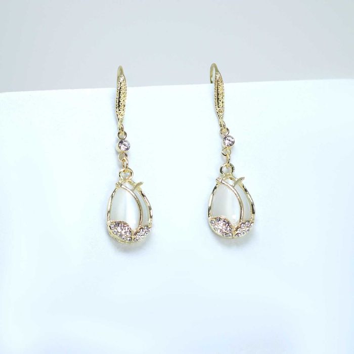 Kolczyki Kryształowe z kamieniem wiszące eleganckie kod 2540