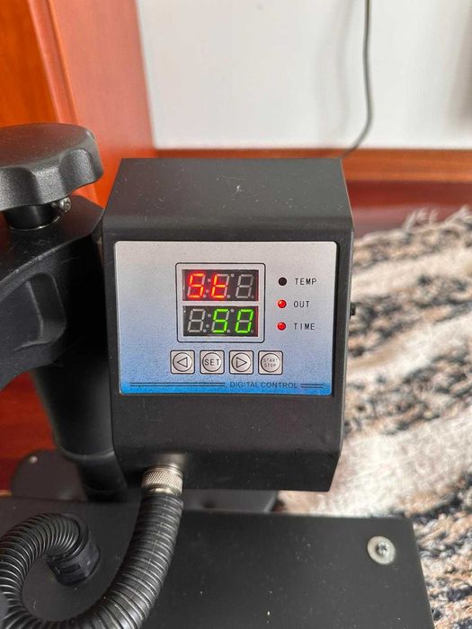 Máquina de sublimação por transferência para t-shirts