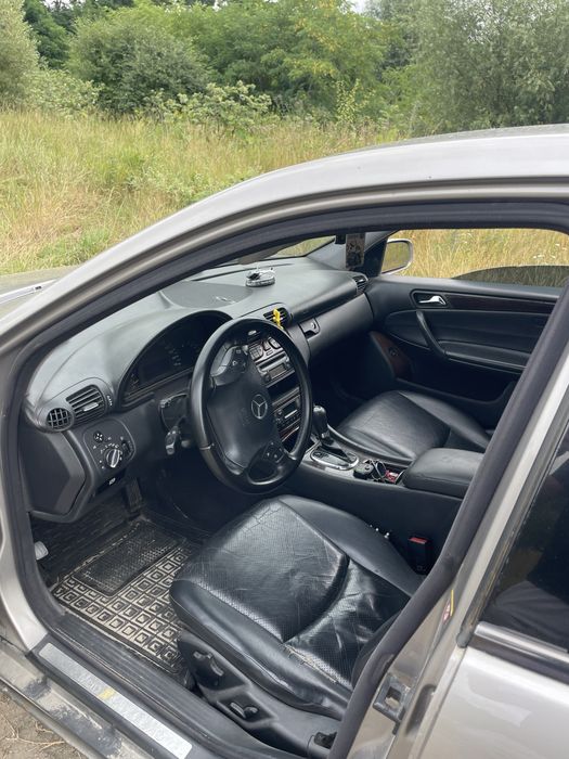 MERCEDES-BENZ C 220 2003 VIN WDB2030061F435572 фото оголошення 2 з 7