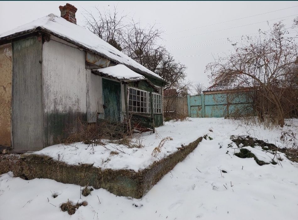 Продам домик под снос с земельный участком в Солоницевке(п.Пересечное)