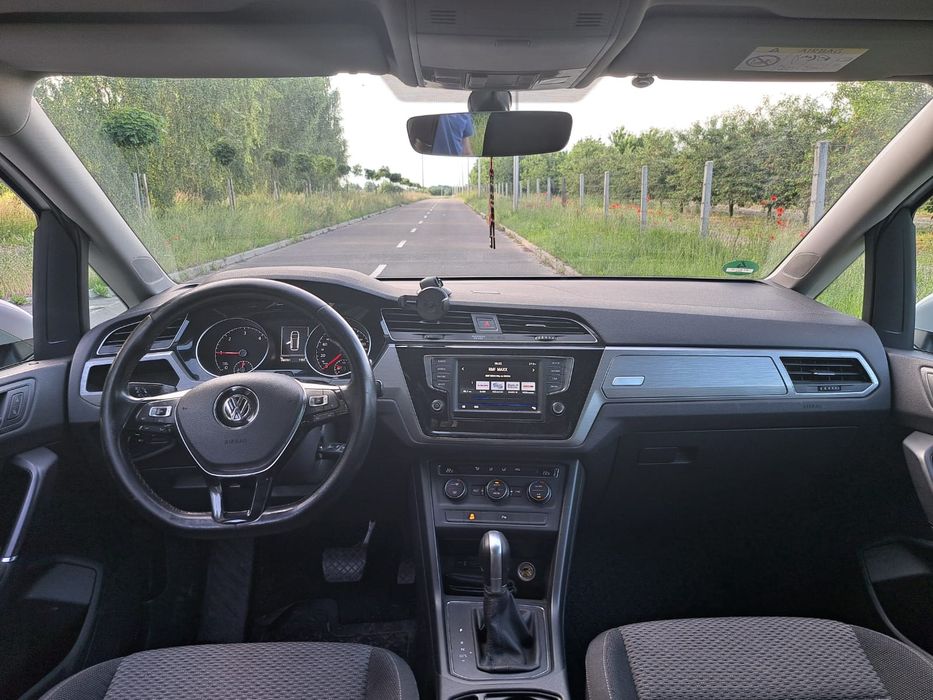 Volkswagen Touran 2017r
