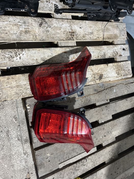 Стопи peugeot 5008