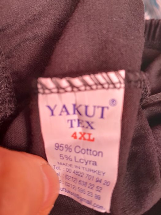 Хустки жіночі з люрексовою ниткою