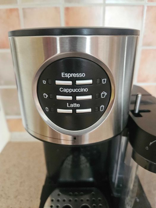 Ekspres kolbowy ciśnieniowy do kawy Silvercrest