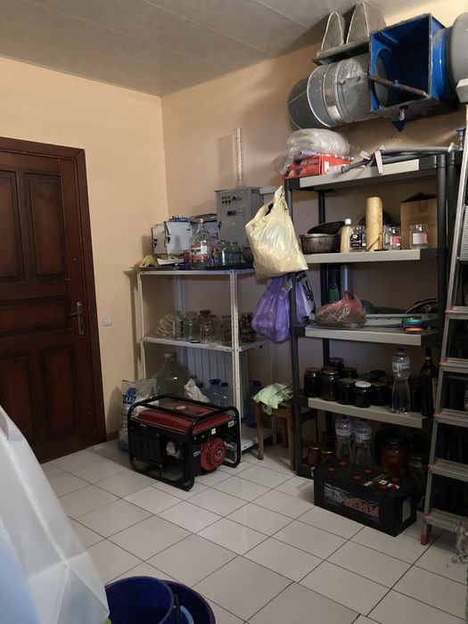 Продаж нового будинку в центрі смт Макарів