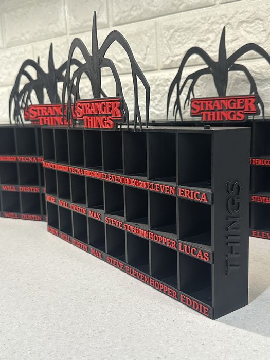 Поличка Дивні дива на 24 фігурки
