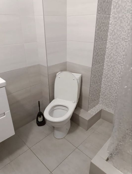 Продам 2 к квартиру ЖК Атлант Бровари генератор