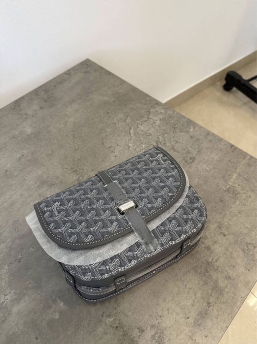 Жіноча сумка через плече