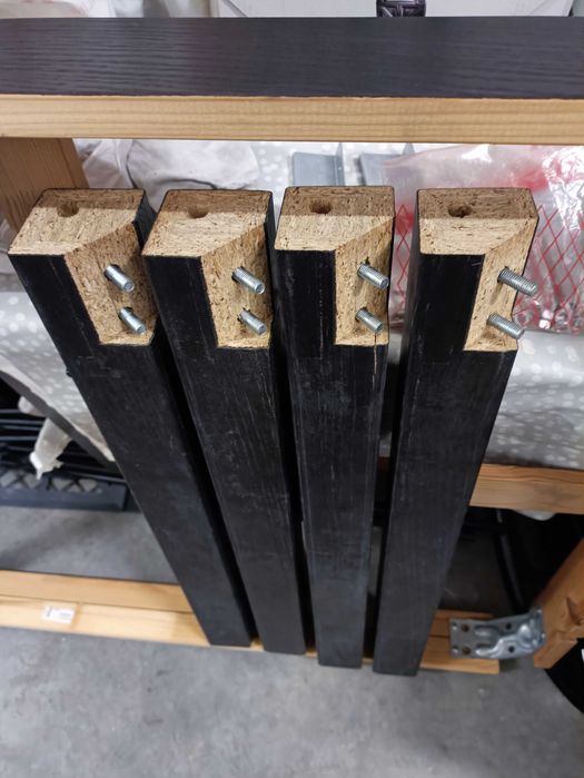 Mesa para 4 a 8 pessoas