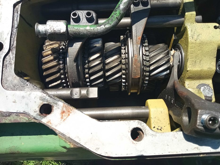 John Deere 2040 4x4 skrzynia biegów przekładnia most