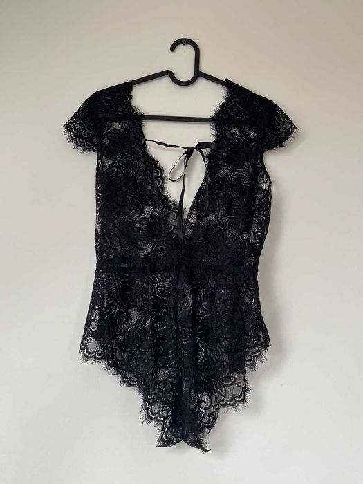 Czarne koronkowe body damskie Shein rozmiar M