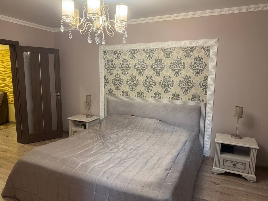 Продам 5ти ком ул  Калнышевского-Дорошенко Хортицький мкр-н сертифікат