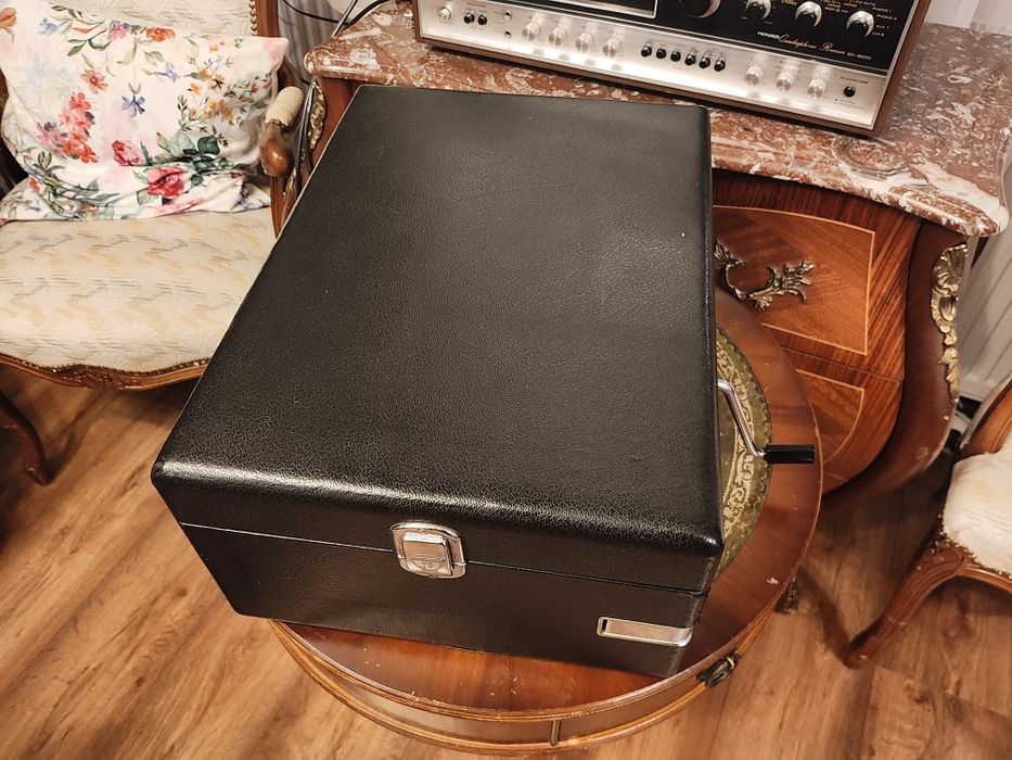 Gramofon walizkowy Columbia 1924 r