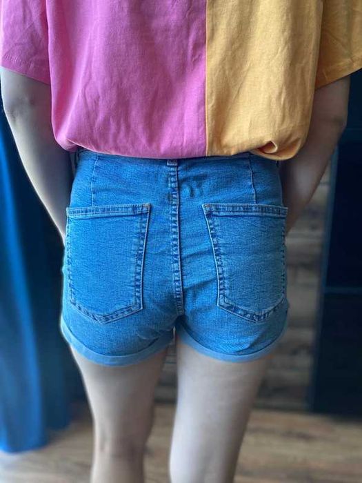 spodnie dżinsowe, firma: bershka rozmiar S