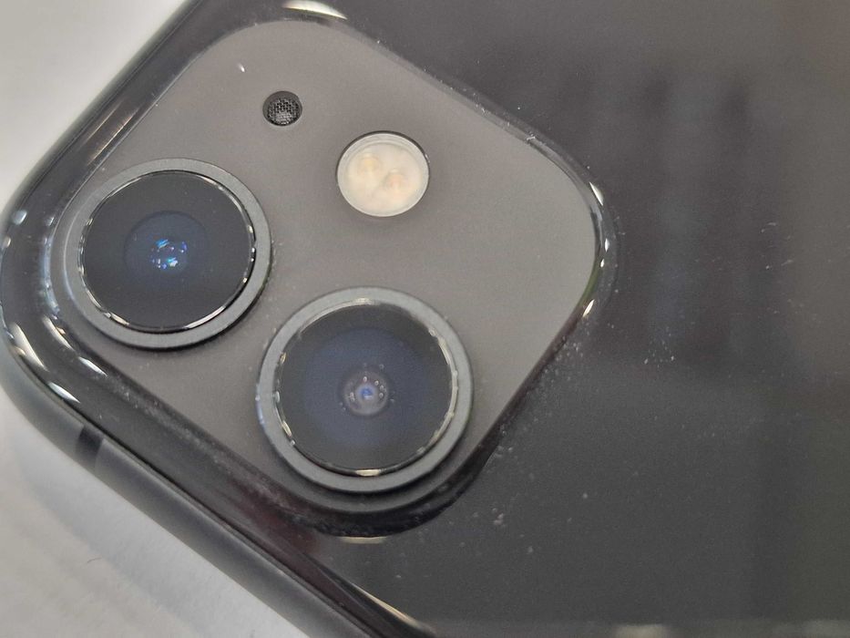 iPhone 11 64GB/ Black/ Bateria 89%/ Grade B/ Gwarancja 6msc/ Ładowarka