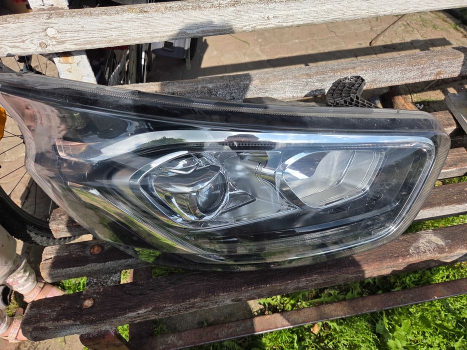 Reflektory Ford transit custom mk8