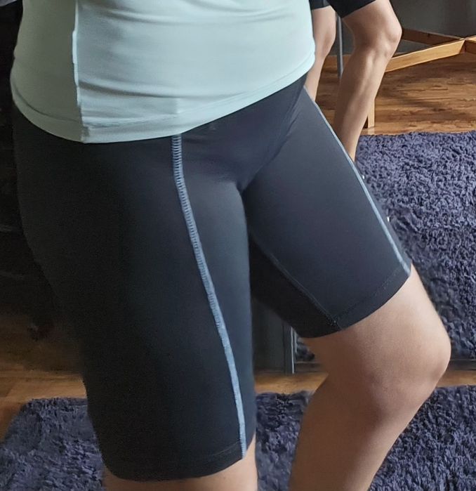Krótkie spodenki na rower lub jogę M