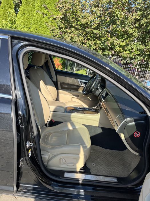 Jaguar xf 2013 Benzyna 2.0 Polski salon