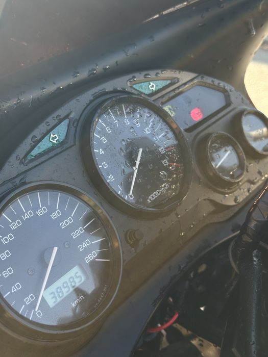 Suzuki GSX 750F KATANA