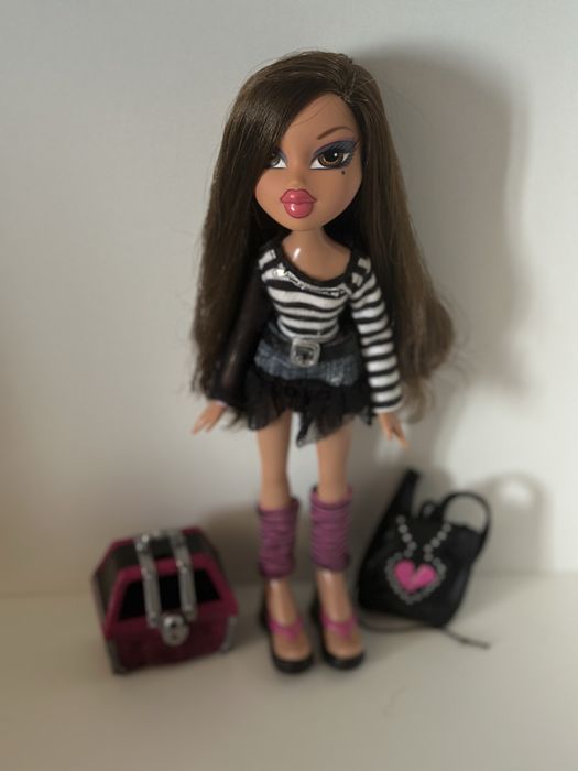 Ляльки bratz Yasmin Cloe Roxxi Treasure братц