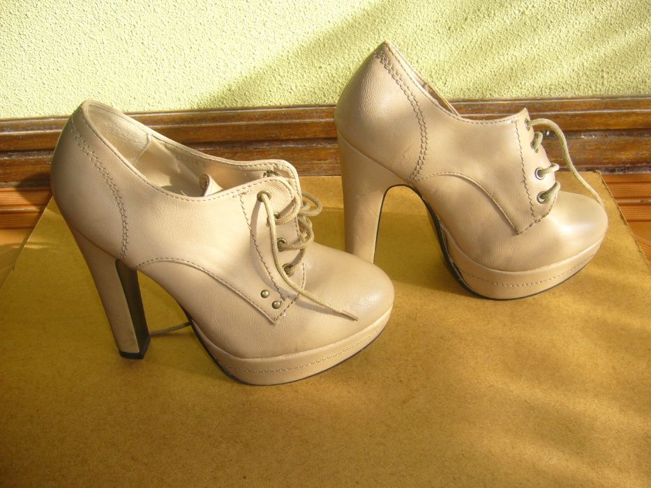 Sapatos de senhora