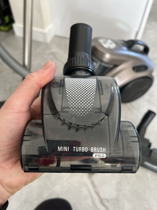 Пилосос без мішка Rowenta RO3786EA, турбо щітка