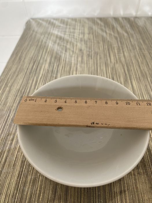 Antiga tigela de porcelana chinesa,