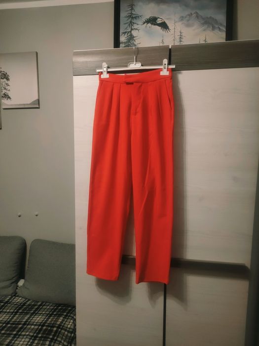 Spodnie damskie Cropp