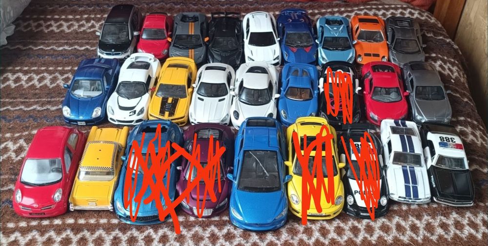 Продам машинки Kinsmart 1/36