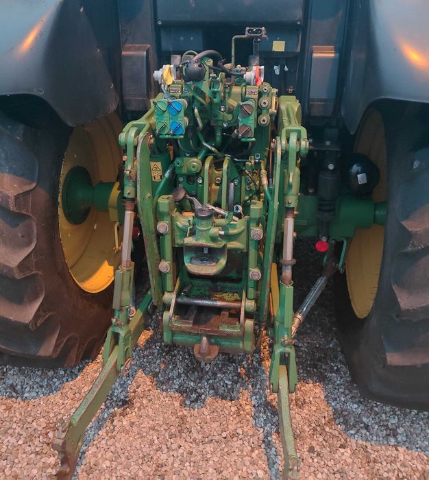 John Deere 6145M
